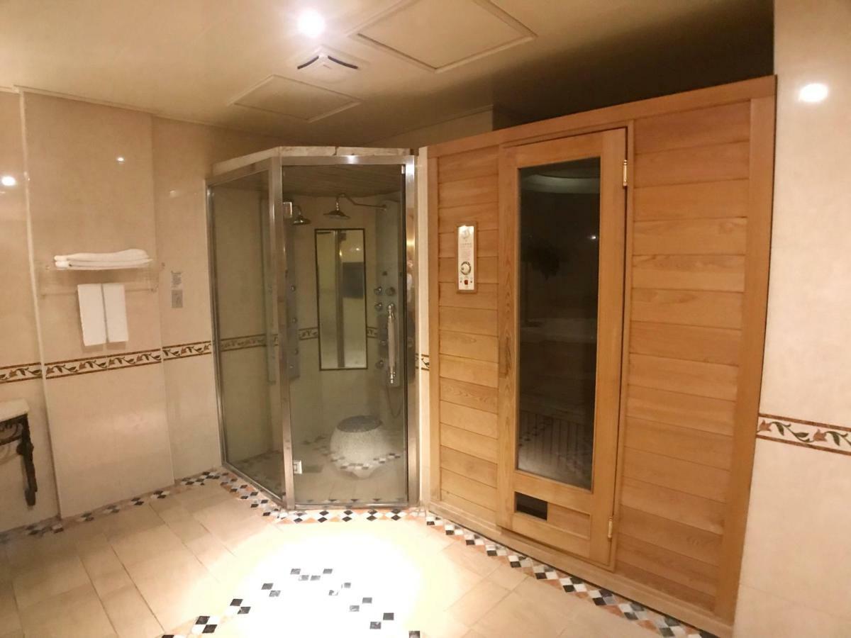 Daniel Spa Motel Pingzhen Ngoại thất bức ảnh